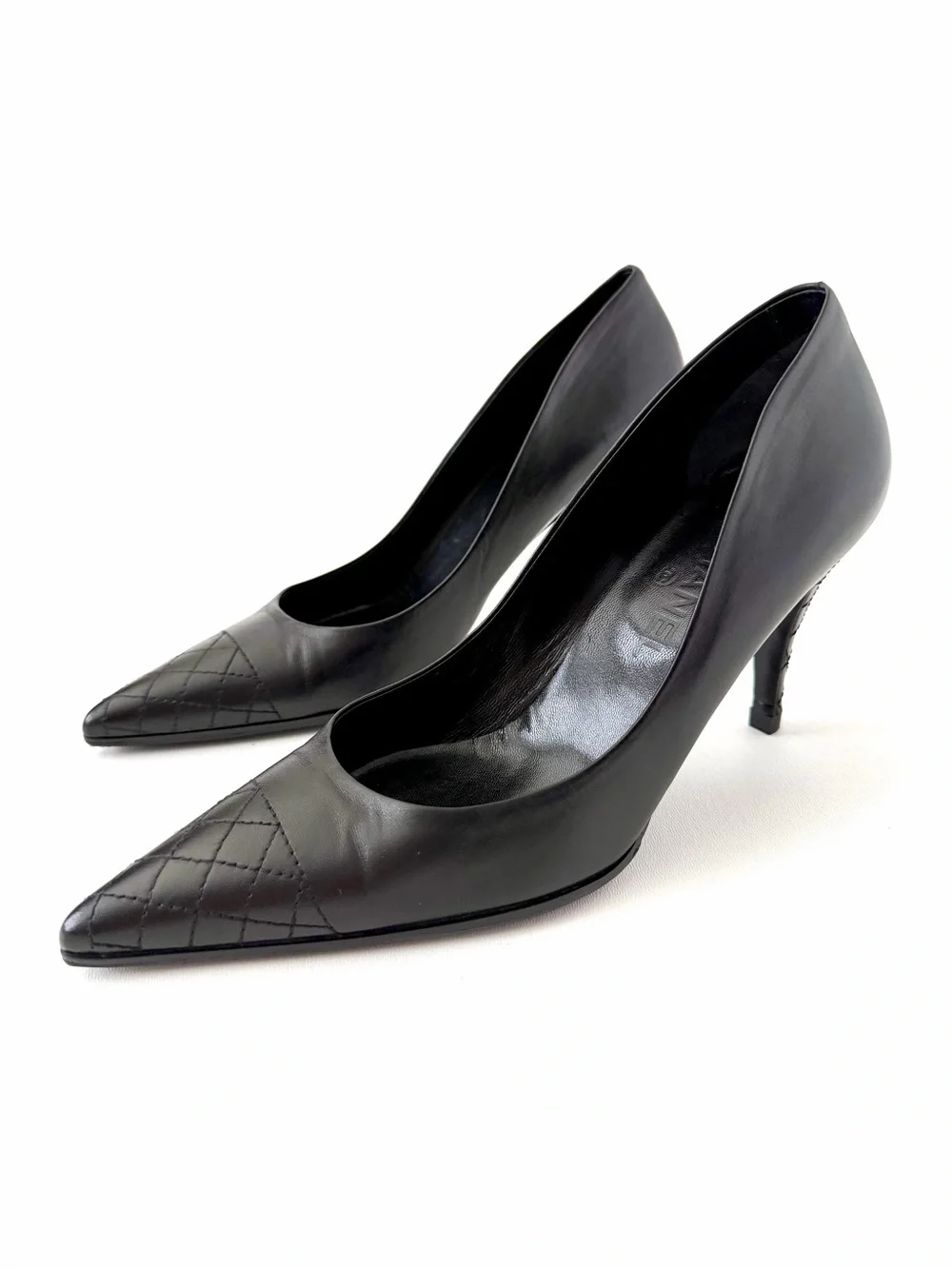 CHANEL | Black Quilted Leather Pointed Toe Pumps CC Logo Heels Size EU 39
